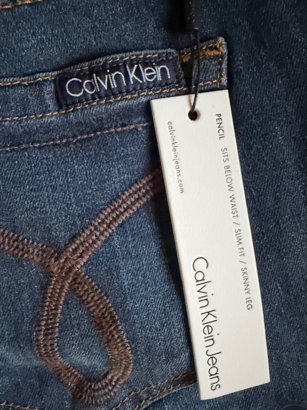 Calvin Klein Women's Jeans Size 31/12 Dark Wash Pencil Cut NWT Stretch Denim